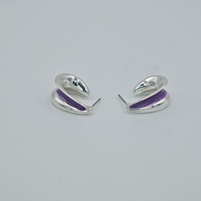 Elvia Stylish silver cuff-style